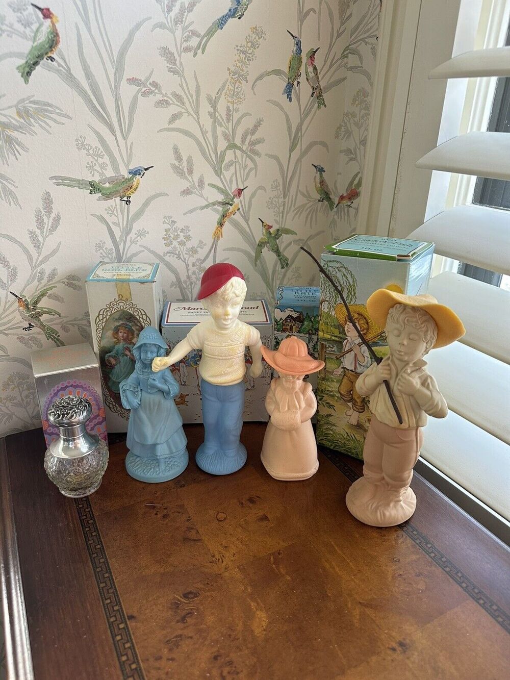 Lot Of 5 Vintage AVON Girl Figures Perfume Bottles Retro 1970s W/ Original Boxes